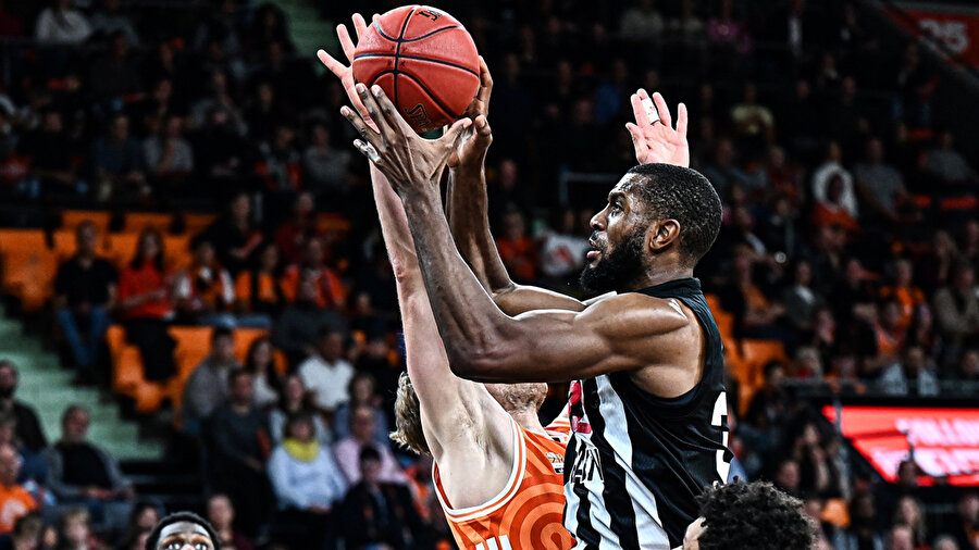 ​Beşiktaş GAİN'den son saniye üçlüğü: Son çeyrekte kazandı