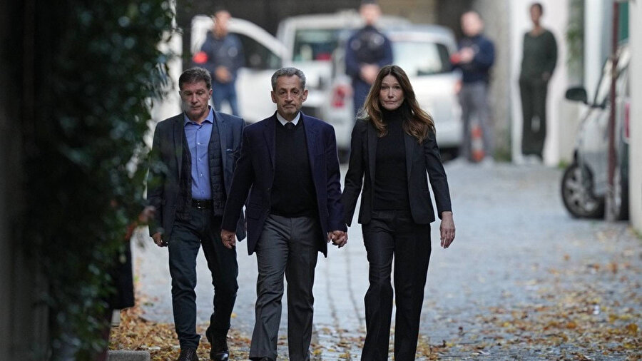 Eski Cumhurbaşkanı Nicolas Sarkozy hapse girdi