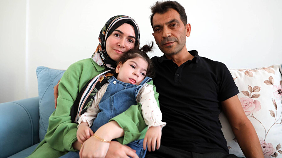 Kuvözde başlayan kabus: Kızlarının hemşire şiddeti sonucu engelli kaldığını mesajla öğrendiler