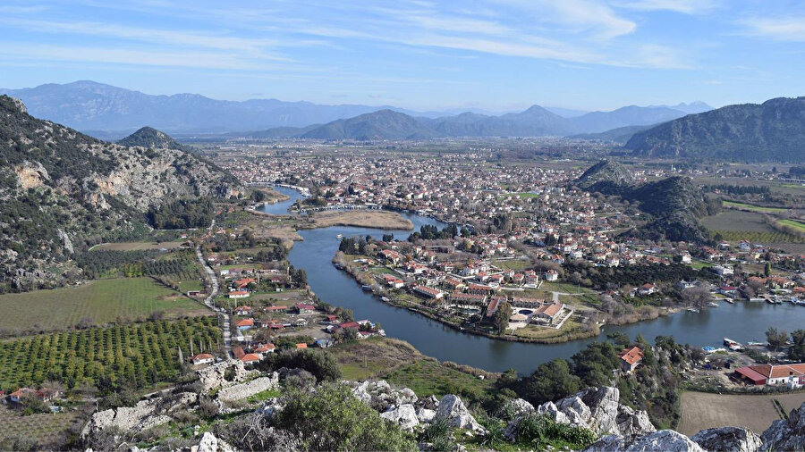 Üç milyondan fazla turist ziyaret etti: Ege'nin gözdesi turizme yön veriyor