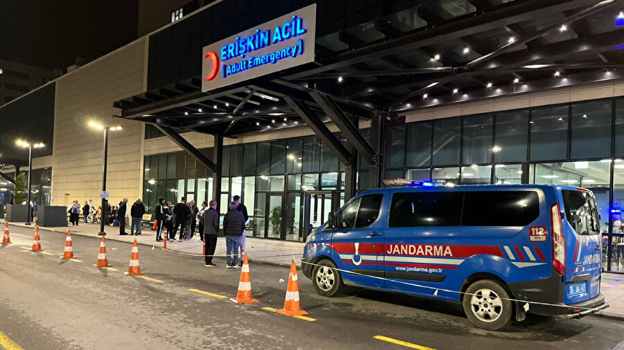 İzmir’de iki grup arasında silahlı kavga