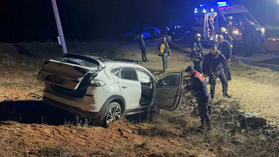 Çocuk sürücünün kullandığı otomobil şarampole uçtu: Bir ölü, 4 yaralı