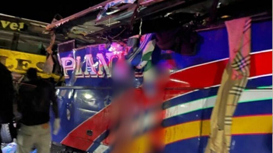 En az 63 kişi hayatını kaybetti.