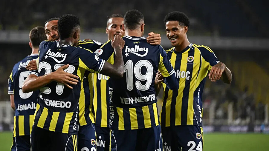 Fenerbahçe-Stuttgart maçı ne zaman, saat kaçta, hangi kanalda? UEFA Avrupa Ligi mücadelesi şifreli mi şifresiz mi?