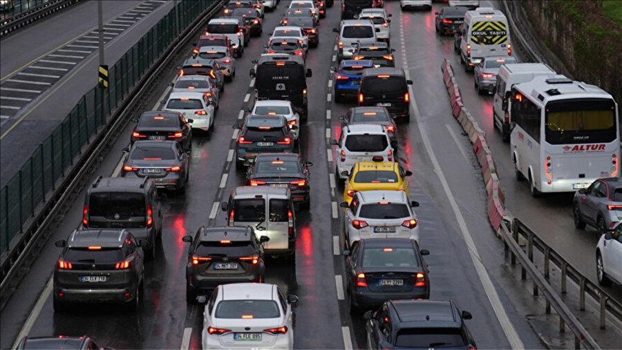 İstanbul'da trafik yoğunluğu yüzde 87'ye çıktı