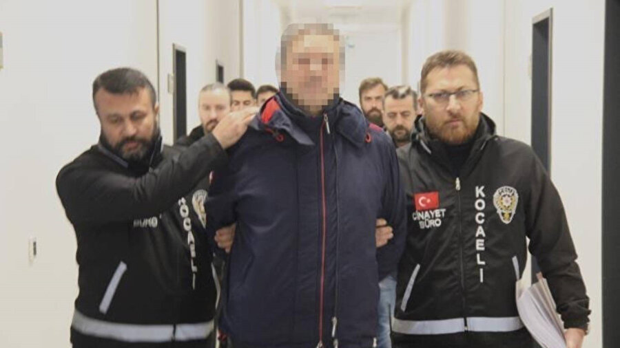 Ünlü halıcıyı baltayla parçalara ayırıp asitle eritmişlerdi