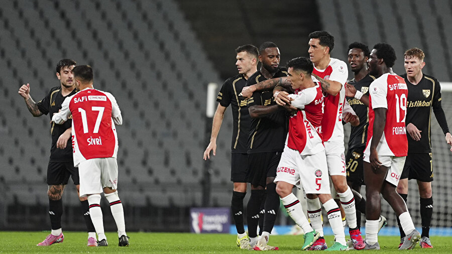 Goller üç kez VAR'dan döndü! Tüm Türkiye bu maçı konuşuyor: 4 gol, üç iptal, bir kırmızı