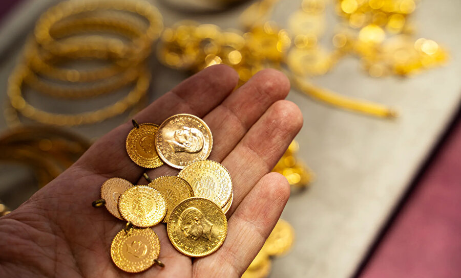 Altın düşüşte! 25 Ekim 2025 Güncel Altın Fiyatları : Gram, çeyrek, yarım altın fiyatları ne kadar oldu?