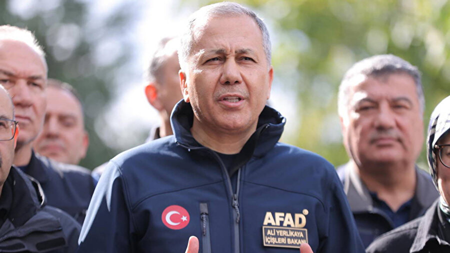 İçişleri Bakanı Ali Yerlikaya bölgeden aktardı
