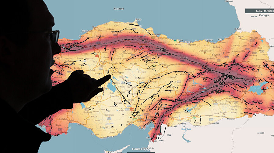 MTA Türkiye'nin diri fay hatları haritasını güncelledi: Evinizin altından fay hattı geçiyor mu? Deprem riski en az, en yüksek iller hangileri?