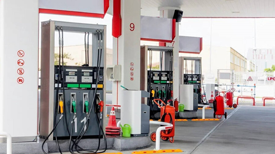 Lukoil, uluslararası varlıklarını İsviçreli şirket Gunvor'a satmak için anlaşma yaptı.