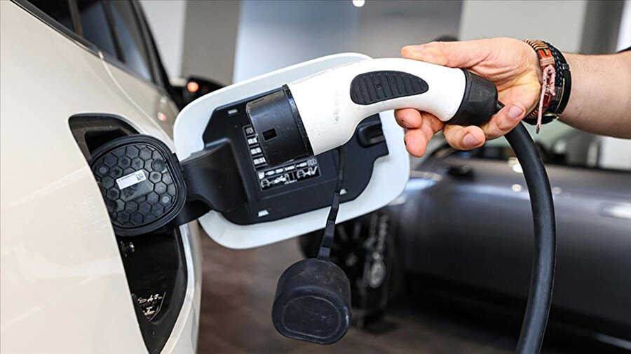 Çin frene basıyor: Elektrikli araç devrimine verilen milyarlık destek sona mı eriyor?