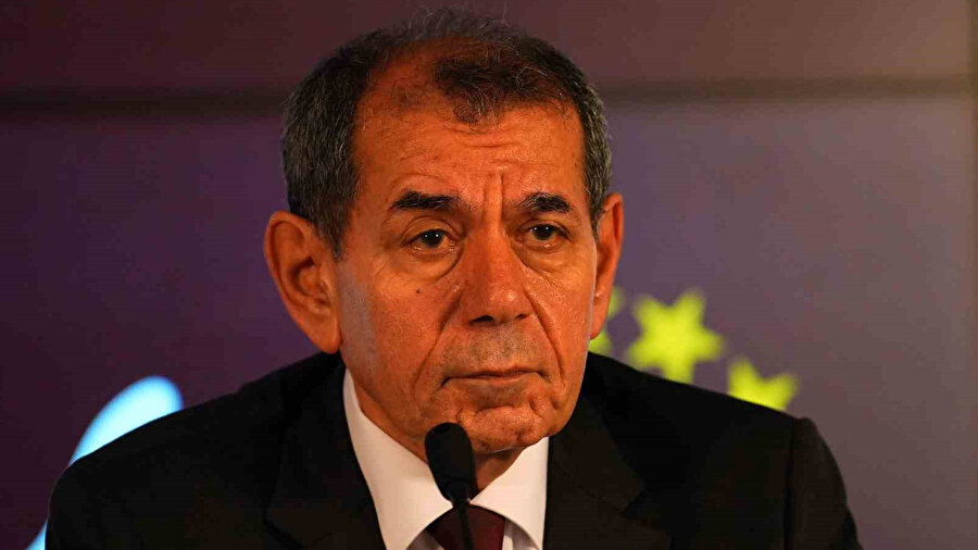 Galatasaray'da yıldız ismin maaşına zam kararı: Görüşme yapan kazanıyor