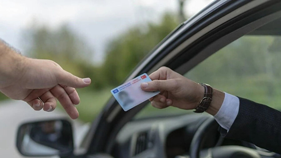 Eski tip ehliyetlerin geçerliliği sona erdi: Kaç kişi yenilemedi? Rakam şaşırttı