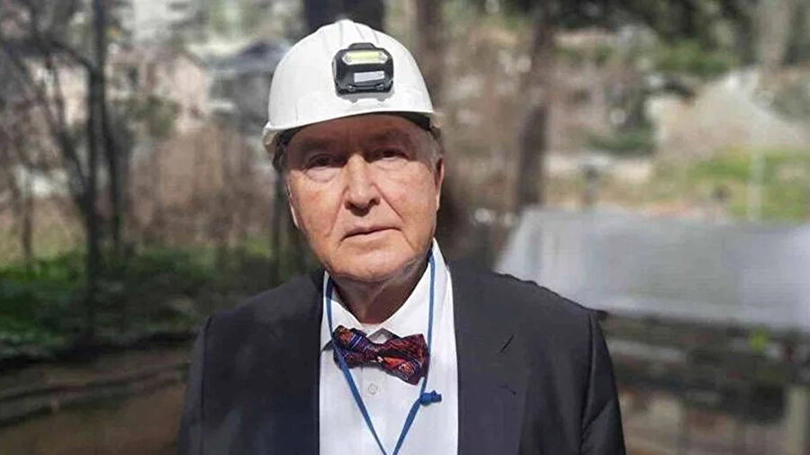 Prof. Dr. Ahmet Ercan üstünü basa basa uyardı! Peş peşe sallanan Sındırgı için kırmızı alarm: Çok az ev ayakta kalır