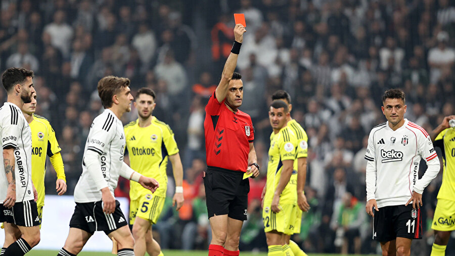 ​Beşiktaş taraftarından Ali Yılmaz'a &quot;Bahis yapsana&quot; tezahüratı 