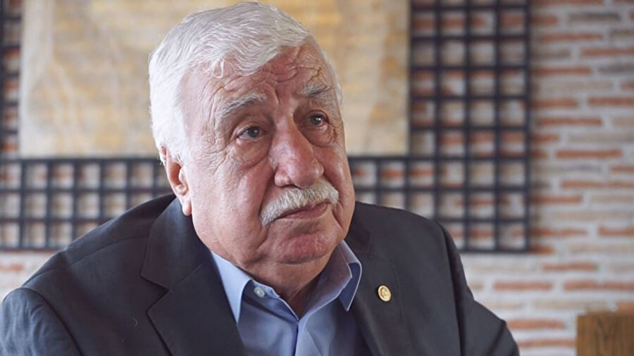 Ahmet Gülhan vefat etti