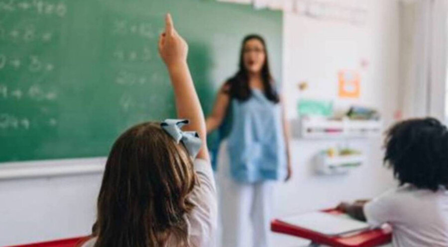 Milyonlarca öğrenci merak ediyor: Okullar ne zaman tatil? 2025-2026 MEB takvimi açıklandı | İlk ara tatil hangi gün başlıyor?