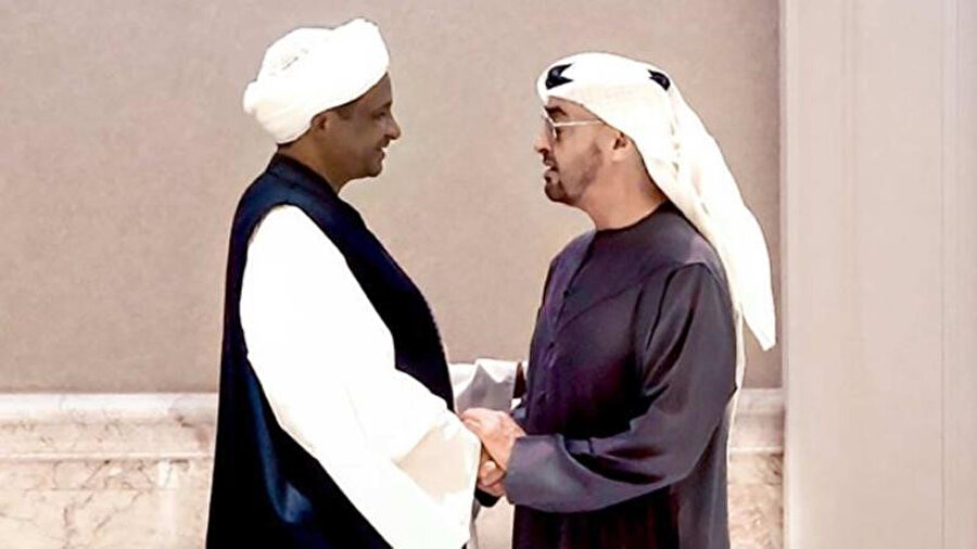 Muhammed Hamîdetî ve Birleşik Arap Emirlikleri Devlet Başkanı Şeyh Muhammed bin Zayed Al Nahyan bir arada.