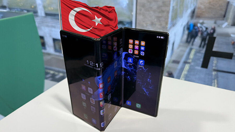 Galaxy Z TriFold