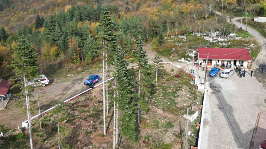 Oğluyla birlikte kaybolmuştu: Telefon sinyalinin alındığı bölgede anne ve çocuğun arama çalışmaları sürüyor