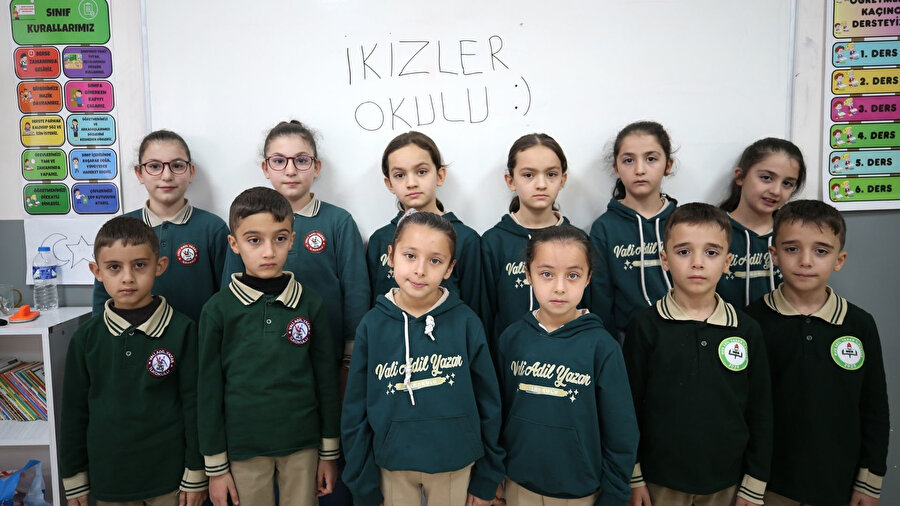 Muş'ta sevimli karmaşa: Öğretmenler ayırt etmekte zorlanıyor! Her köşeden ikiz çıkıyor