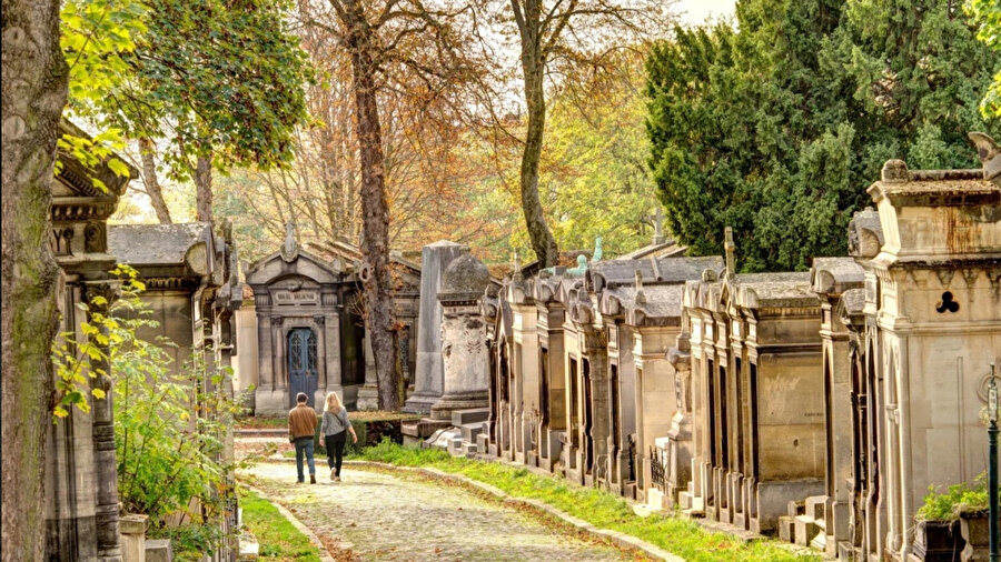 Kazananlar, mezarları satın alıp restore edecek ve belirli bir süre için kiralama hakkı elde edecek.