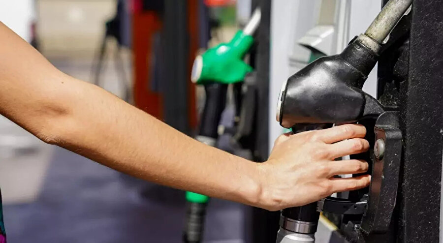 Motorine dev zam: 7 Kasım 2025 itibarıyla benzin, motorin ve LPG fiyatları güncellendi | İstanbul, Ankara ve İzmir’de yeni akaryakıt fiyatları