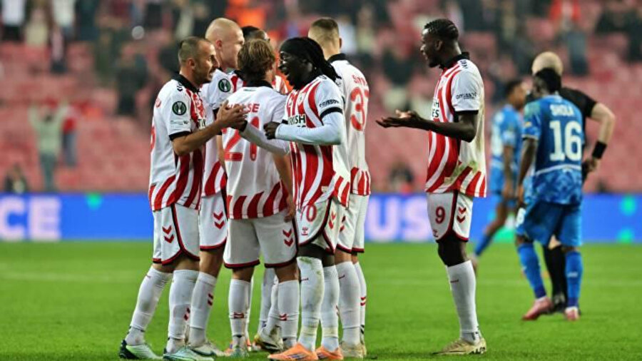 Konferans Liginin zirvesine çıktılar: Samsunspor'un kasası doldu