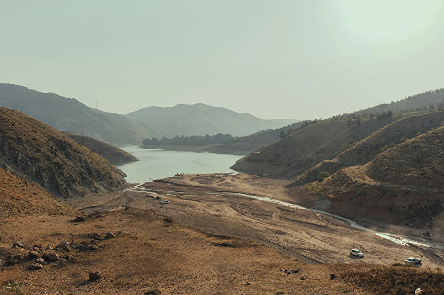 İran'daki tarihî kuraklık, Tahran bölgesinde yağışlarda 'yüzde 100'lük düşüş' ile sonuçlandı.