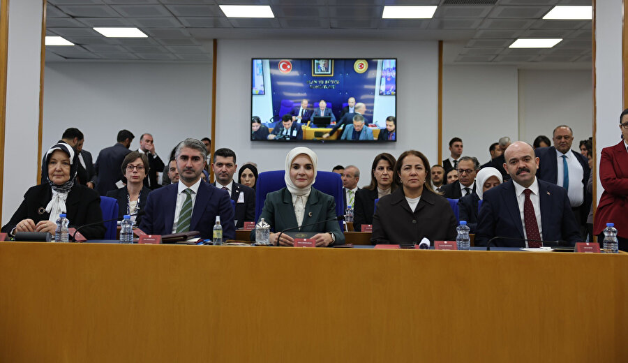 Bakan Göktaş: Sosyal medyada yaş sınırı düzenlemesi üzerinde çalışıyoruzn