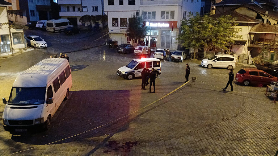 Çorum'da tartıştıkları kişi tarafından bıçaklanan baba ve oğlu öldü