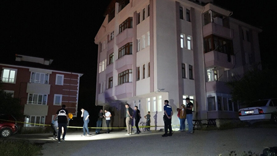 Olayda yaralanan 3 kişi tedavi edilerek taburcu edilirken, mahkeme sanığın tutukluluk halinin devamına karar verdi.