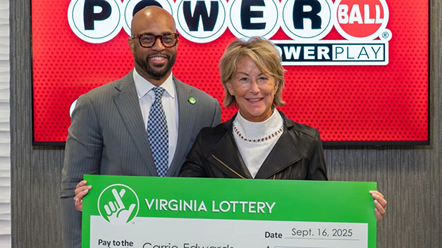 Carrie Edwards, Powerball için ChatGPT’den aldığı sayılarla 150.000 dolar kazandı.