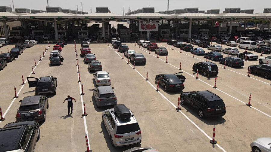 Yerli plakalı taşıtların gümrük kapılarındaki işlemleri hızlanacak.