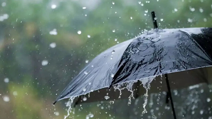 Meteoroloji tabloyu paylaştı! 17 il için sarı kodlu alam: Gök gürültülü sağanak yağışa dikkat!