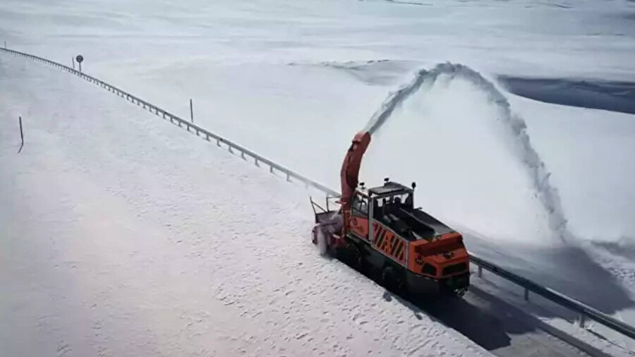 18 bin 407 personel ve 14 bin 263 araç karla mücadele için görev başında