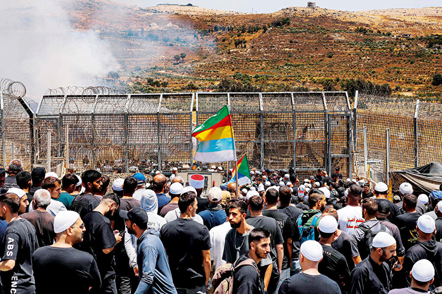 Suriye’de bu amaçla ilk günden bu yana güneydeki Dürzileri kullanıyor.