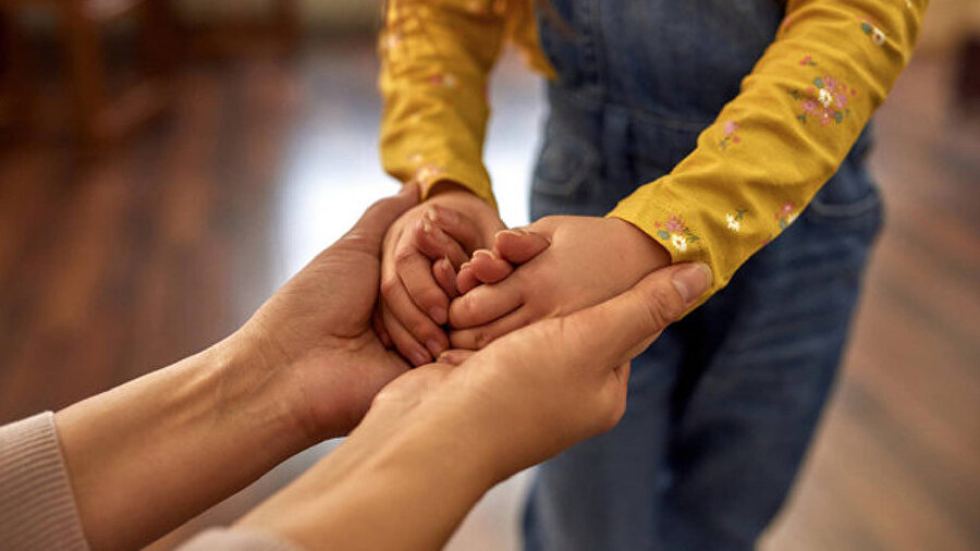 Koruyucu aile süreci yenileniyor.