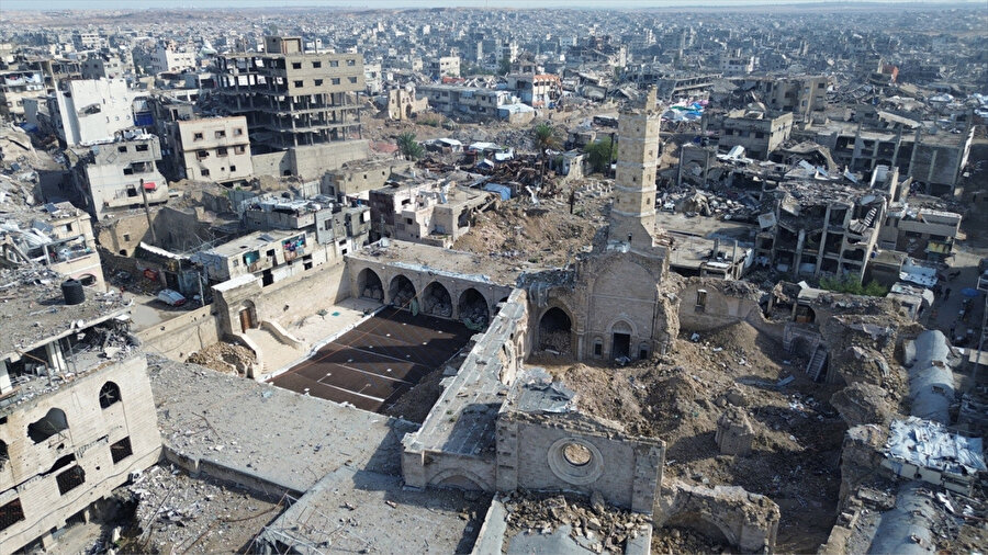 Katil İsrail ateşkesi ihlal etti: Gazze şeridindeki saldırıda 10 Filistinli hayatını kaybetti