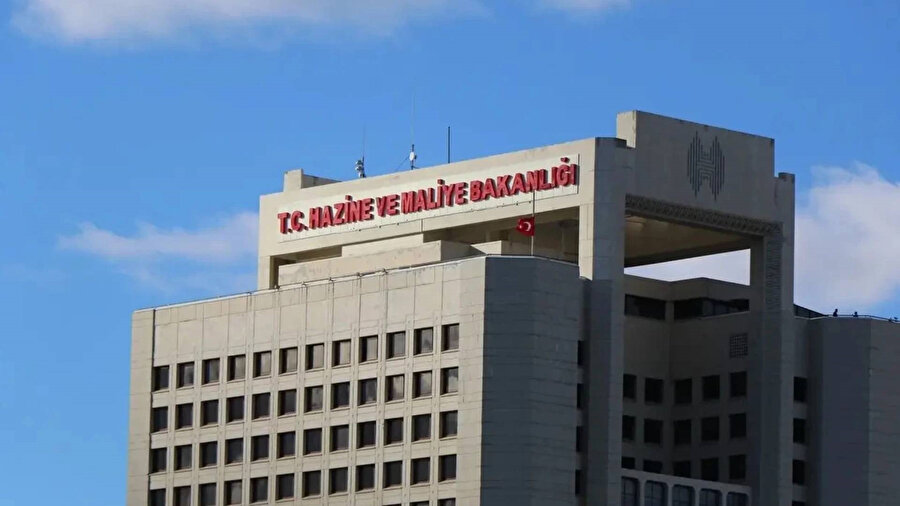 Hazine ve Maliye Bakanlığı 15 stajyer hazine kontrolörü alacak.