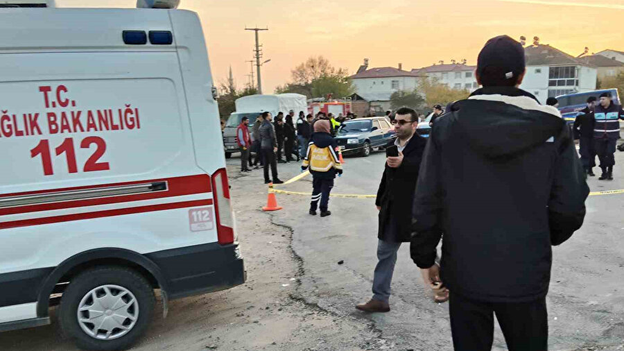 Elazığ’da traktörle çarpışan otomobil yayaya çarptı: Bir ölü