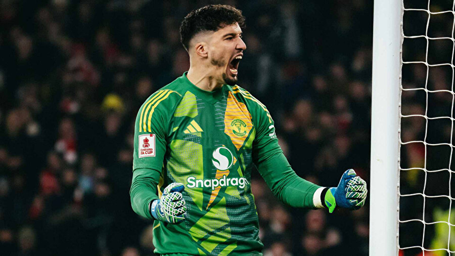 Altay Bayındır Türkiye'ye dönüyor: Manchester United'in kapısı çalındı!