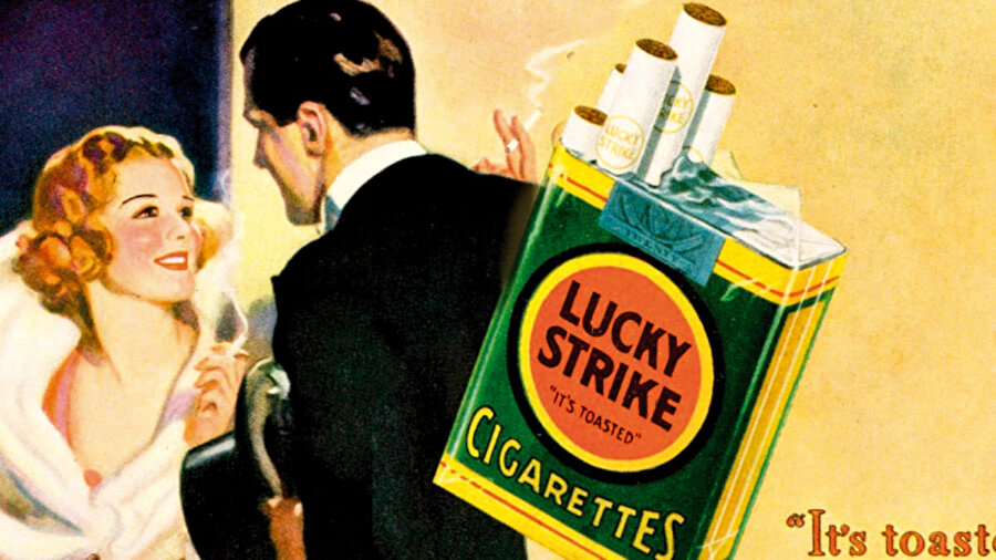 1930’lara kadar tüm dünyada olduğu gibi Amerika’da da sigara içen kadınlar toplum tarafından hoş karşılanmazdı. Ancak kafası şeytan gibi çalışan Bernays, bunun bir yolunu bulacağına emindi. Düşündü taşındı ve dedi ki Amerika Özgürlükler ülkesi!