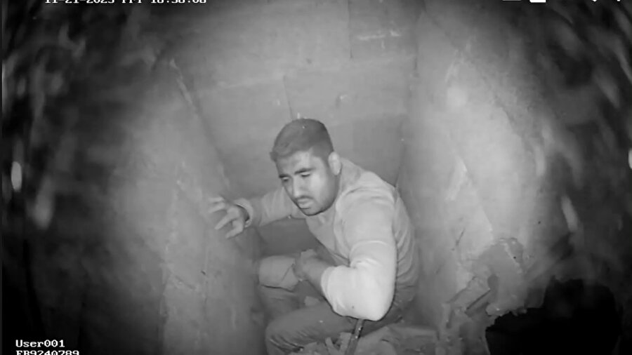 Mersin’de internet kablosu çekerken düşen işçi havalandırma boşluğunda sıkıştı