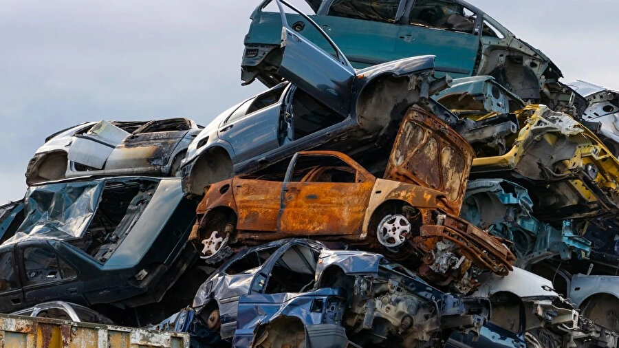 2025 Hurda Araç Teşviki ve ÖTV İndirimi İçin Tarih Verildi | 16 Yaş Üstü Aracı Olanlara Müjde, Sıfır Faizli Kredi Geliyor