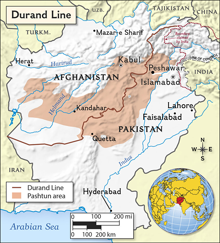 Afganistan-Pakistan arasındaki sınır, "Durand Çizgisi" olarak bilinir. 1893'tenBritanya Hindistanı Dışişleri Bakanı Henry Mortimer Durand tarafından çizildiği için bu ismi alan 2430 km'lik sınır, Peştun nüfusun yaşadığı coğrafyayı ikiye bölmüştür.