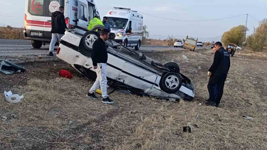Konya’da otomobil araziye devrildi: 5 yaralı