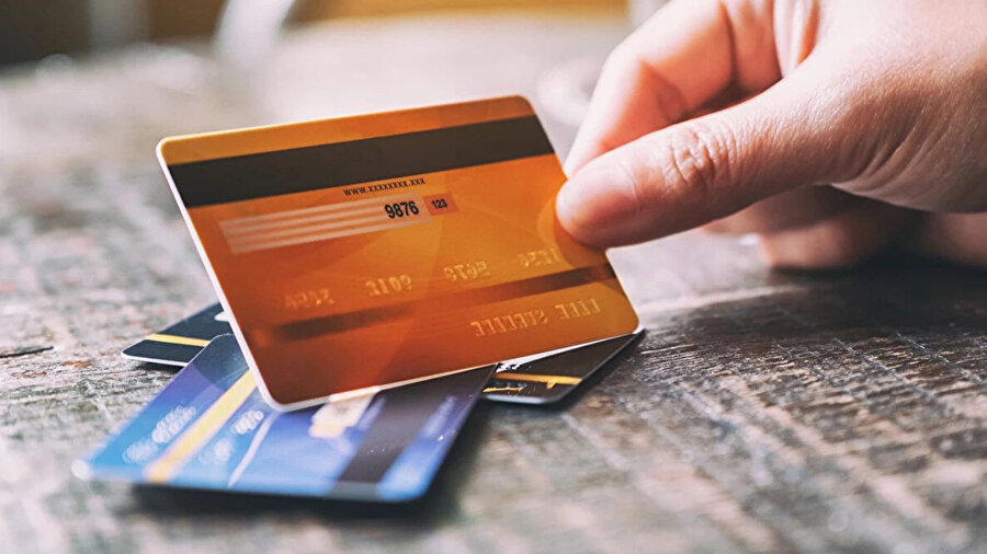 Kasım indirimleri öncesinde online alışverişte tehlike: KVKK tek tek açıklayarak kullanıcıları uyardı