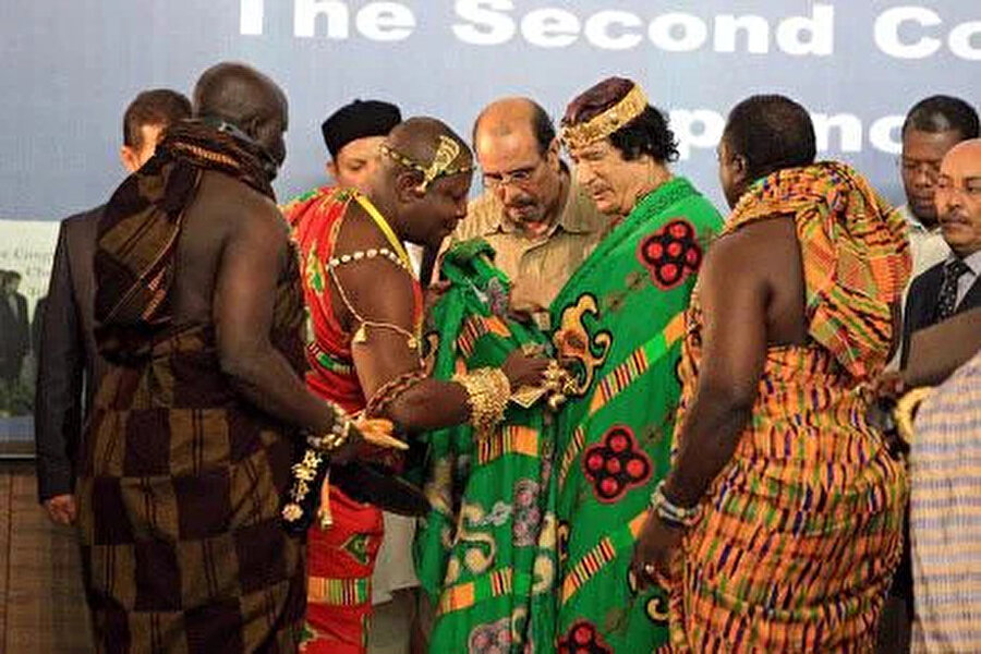 28 Ağustos 2008'de, Afrika'nın dört bir yanından 200 kabile kralı, Libya lideri Muammer Kaddafi'yi "Kralların Kralı" ilân etti. 